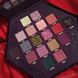 JEFFREE ⭐️ BLOOD LUST PALETTE